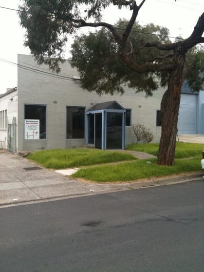 2/34 Levanswell Road Moorabbin VIC 3189 - Image 2