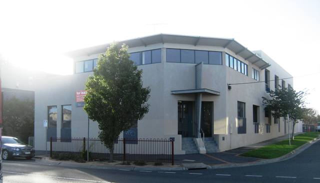 2/125 Mckinnon Road Mckinnon VIC 3204 - Image 1