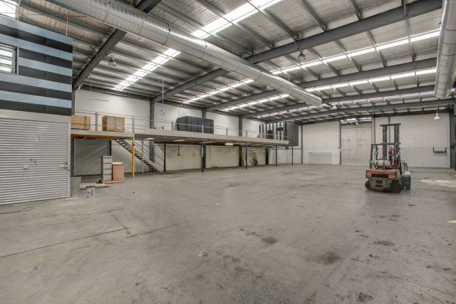 4 Southfork Drive Kilsyth South VIC 3137 - Image 2