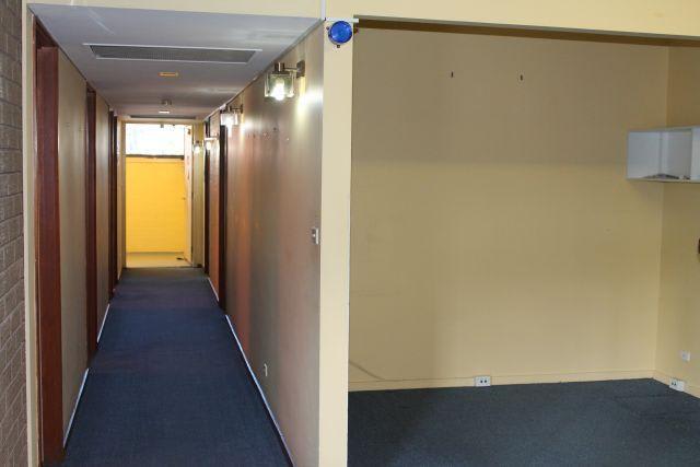 Click to view all images 56 Robinson Street Dandenong VIC 3175 - Image 2