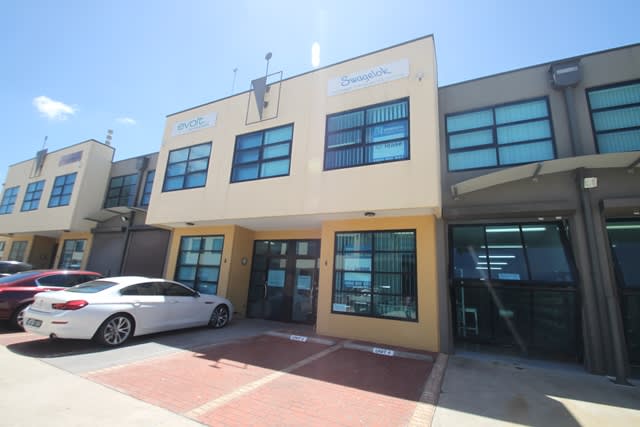 4/105 Vanessa Street Kingsgrove NSW 2208 - Image 1