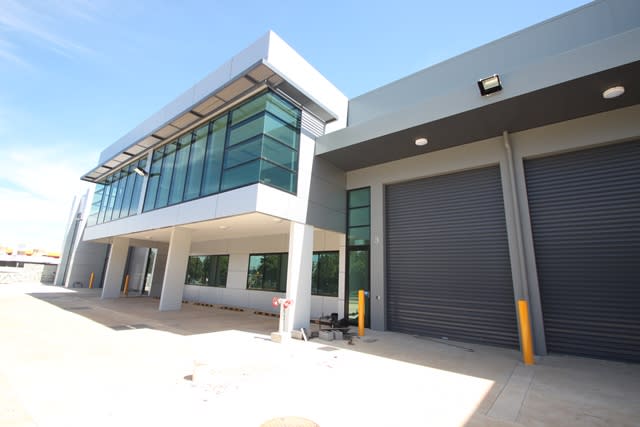 Click to view all images 3/52-60 Roberts Road Greenacre NSW 2190 - Image 1