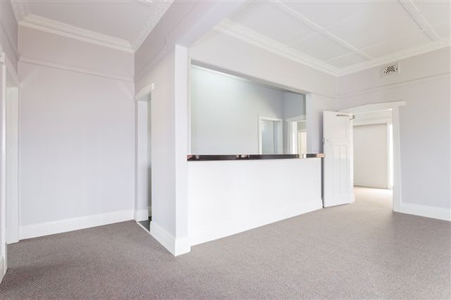 Click to view all images 663 Pemberton Street Albury NSW 2640 - Image 2