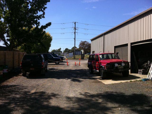 Click to view all images . Total/418 Princes Highway showroom Officer VIC 3809 - Image 3