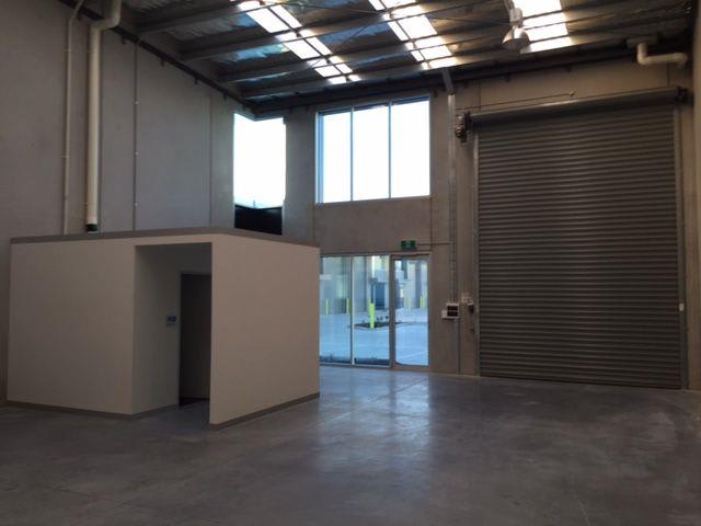 Click to view all images Unit 5/73 Assembly Drive Dandenong VIC 3175 - Image 2