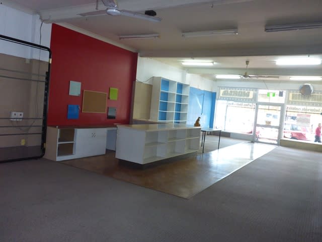 Click to view all images 19 RAILWAY STREET Gatton QLD 4343 - Image 2