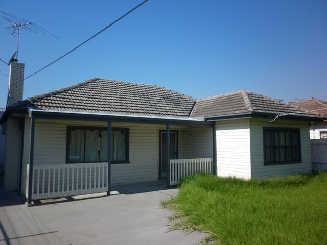 Click to view all images ./13 Leslie Street Dandenong VIC 3175 - Image 1