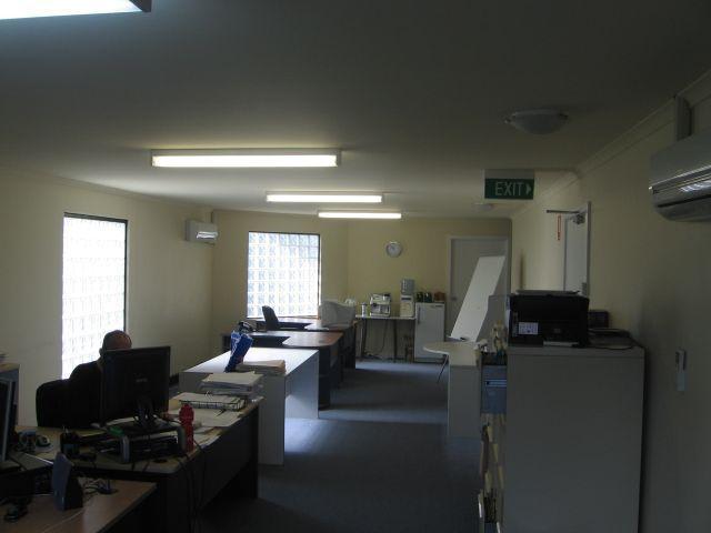 2/11A Dunearn Road Dandenong VIC 3175 - Image 2
