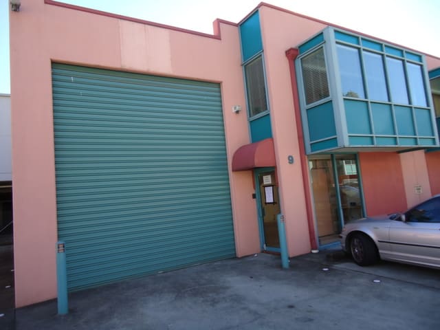 Click to view all images 9/10 Victoria Avenue Castle Hill NSW 2154 - Image 2