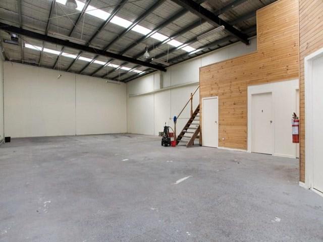 Click to view all images 5/60 Miller Street Epping VIC 3076 - Image 2