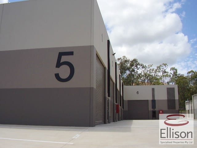 5&6/5 Commerce Circuit Yatala QLD 4207 - Image 2