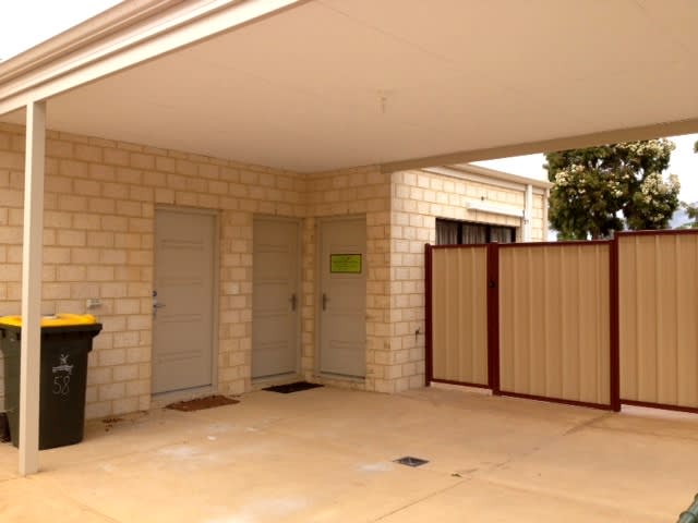 Click to view all images Unit 3/58 Coolamon Blvd Ellenbrook WA 6069 - Image 2