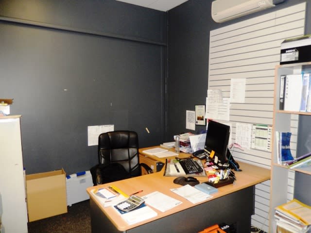Click to view all images Units 2&3,/14A Hines Road O'connor WA 6163 - Image 2