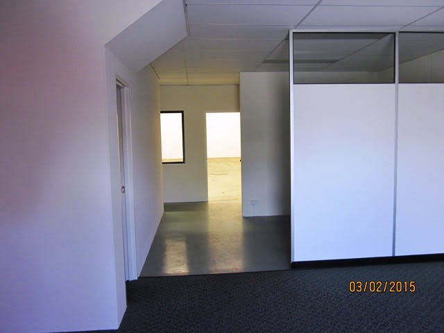 Click to view all images 179 Star Street Carlisle WA 6101 - Image 2