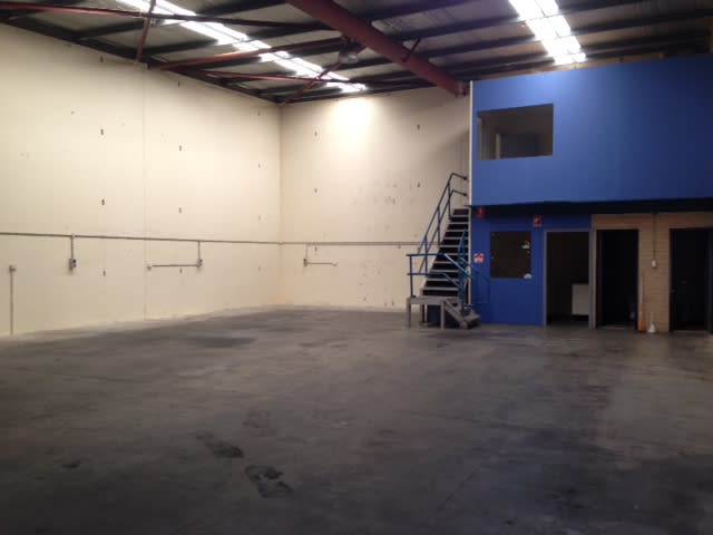 Click to view all images Wetherill Park NSW 2164 - Image 2