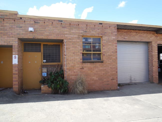 Click to view all images 2/32-34 Stafford Street Huntingdale VIC 3166 - Image 1