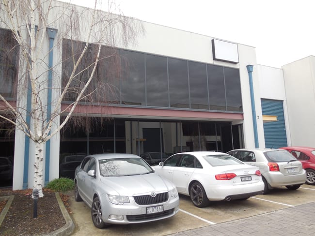 Click to view all images 2/15 Howleys Road Notting Hill VIC 3168 - Image 1