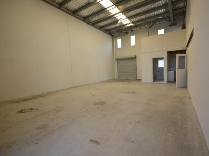 1/68-70 Township Drive Burleigh Heads QLD 4220 - Image 3