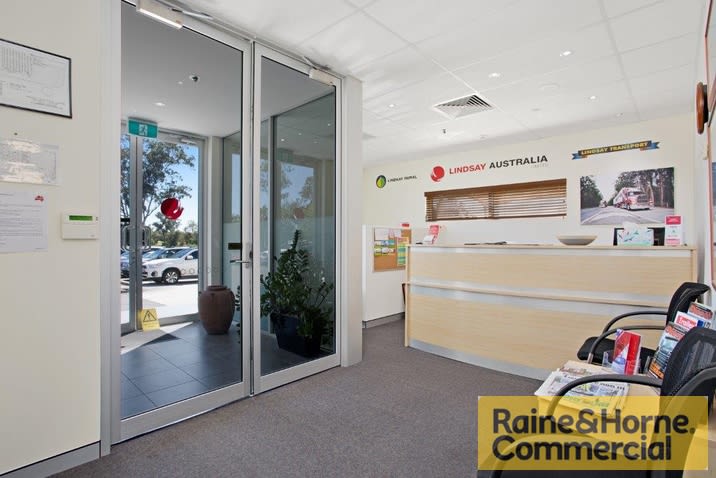 Click to view all images 16 Cambridge Street Rocklea QLD 4106 - Image 3