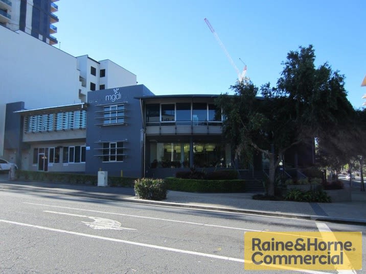 Click to view all images 2/175 Melbourne Street South Brisbane QLD 4101 - Image 1