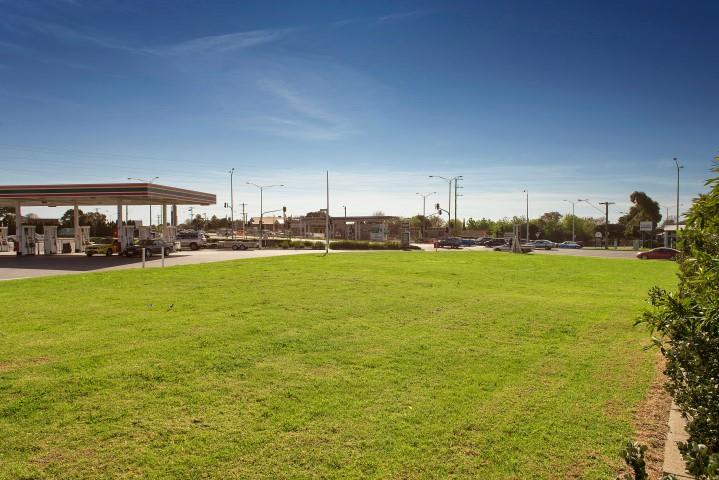 Click to view all images 40-46 McMahons Road Frankston VIC 3199 - Image 2