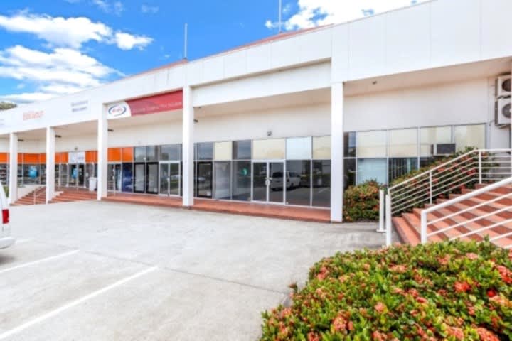 Click to view all images 3&4/17 Billabong Street Stafford QLD 4053 - Image 2
