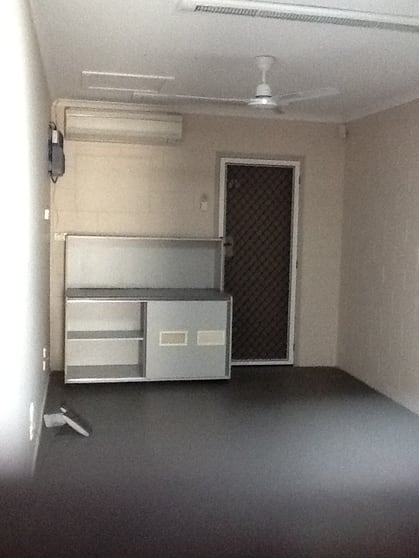 Click to view all images 1/4 Burns Street Mackay QLD 4740 - Image 3