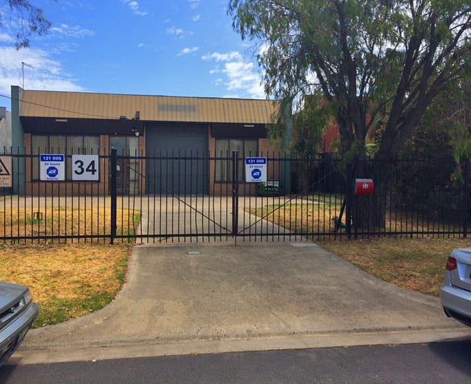 Click to view all images 34 Macbeth Street Braeside VIC 3195 - Image 3
