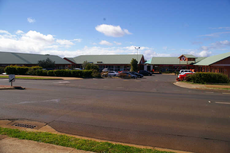 7/462 West Street Kearneys Spring QLD 4350 - Image 3