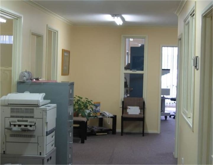 Click to view all images 4/12-14 Apollo Drive Hallam VIC 3803 - Image 2