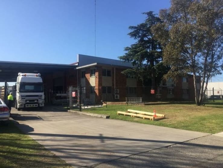 Click to view all images 8 Ash Road Prestons NSW 2170 - Image 1