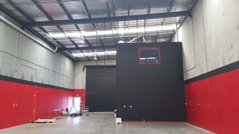 Click to view all images 2/11 Flight Drive Tullamarine VIC 3043 - Image 3