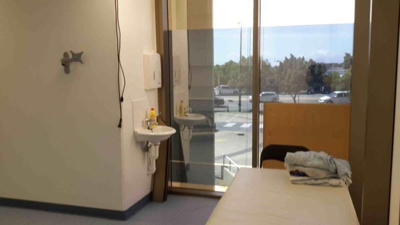 Click to view all images Level 2/50 Marine Parade Southport QLD 4215 - Image 2