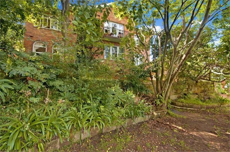 Click to view all images 2 Belmont Avenue Wollstonecraft NSW 2065 - Image 1