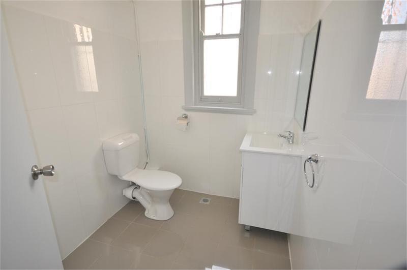 71a  Macquarie Street Parramatta NSW 2150 - Image 2