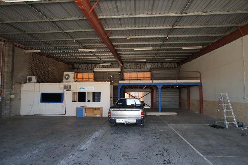 Click to view all images Lawnton QLD 4501 - Image 2