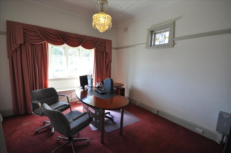 Click to view all images 86 Weston Street Harris Park NSW 2150 - Image 2
