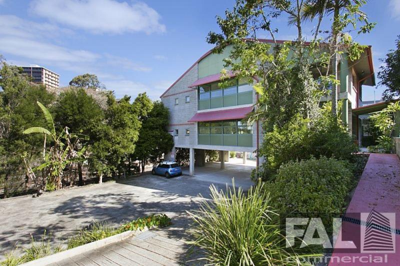 Click to view all images 9 McInroy St Taringa QLD 4068 - Image 2