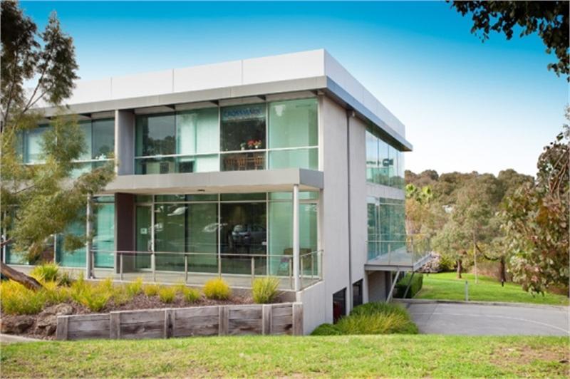 Click to view all images 1/24 Lakeside Drive Burwood East VIC 3151 - Image 1