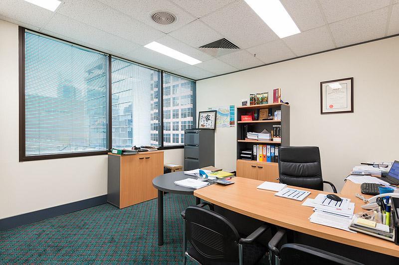 Click to view all images Lvl 8/552 Lonsdale Street Melbourne VIC 3000 - Image 3