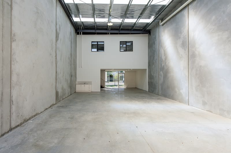 21/23 Heyington Avenue Thomastown VIC 3074 - Image 2