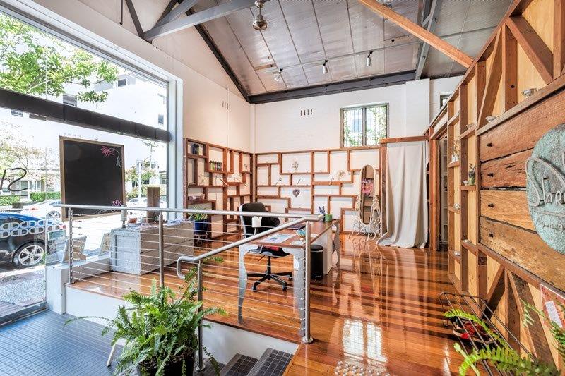 Click to view all images Teneriffe QLD 4005 - Image 2