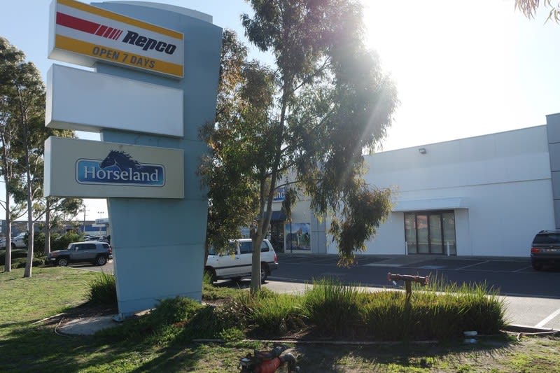 Click to view all images 86 Cooper Street Epping VIC 3076 - Image 2