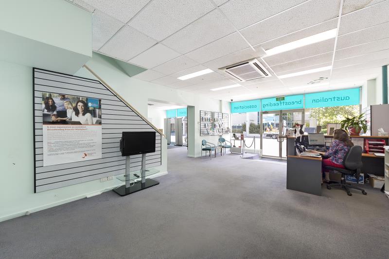 Click to view all images 1818 Malvern Road Malvern East VIC 3145 - Image 2