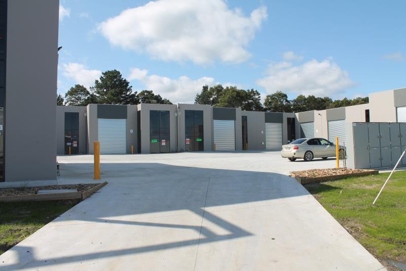 Click to view all images Warehouse /23-25 Sharnet Circuit Pakenham VIC 3810 - Image 3