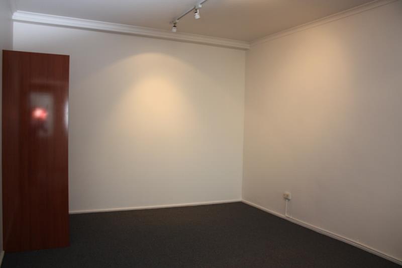 180 Toorak Road South Yarra VIC 3141 - Image 2