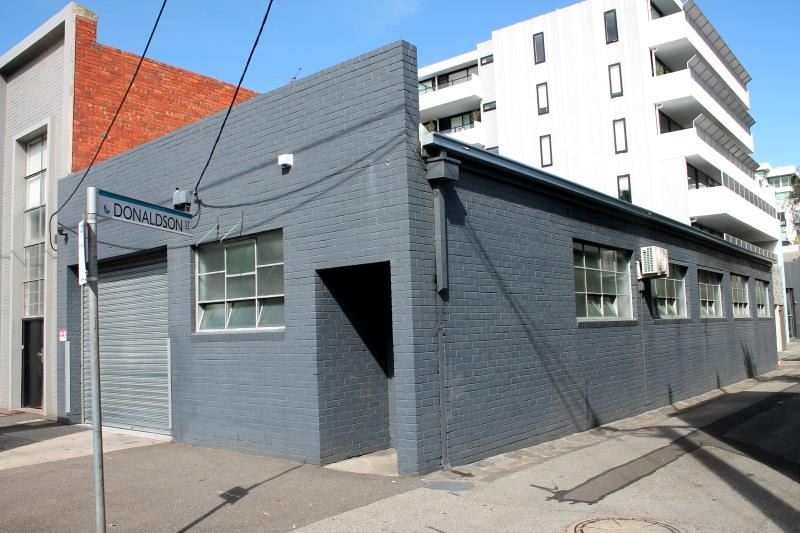 Click to view all images 223 Rouse Street Port Melbourne VIC 3207 - Image 1