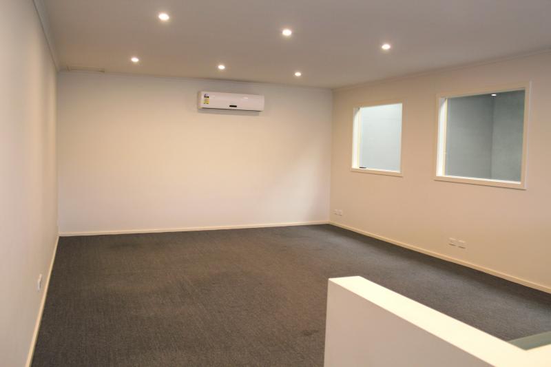 Click to view all images 8/314 Governor Road Braeside VIC 3195 - Image 3