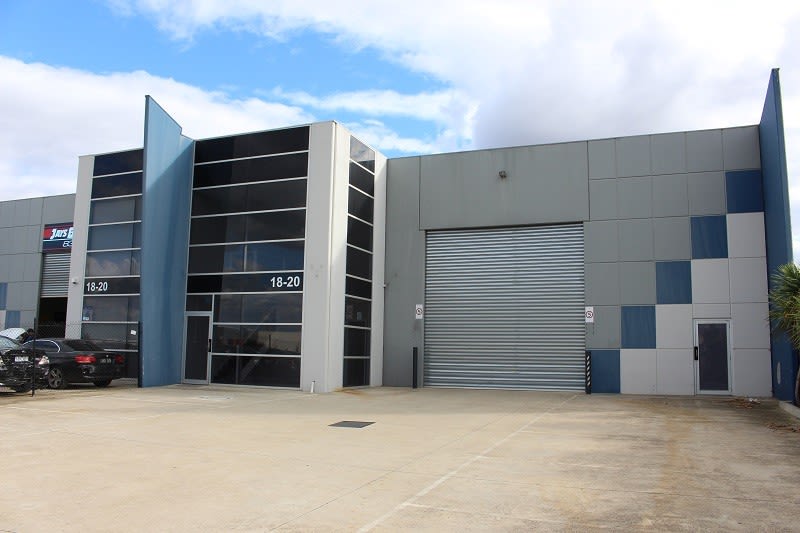 1/18 Rebecca Drive Ravenhall VIC 3023 - Image 1
