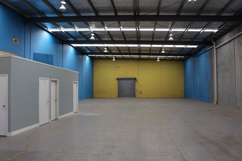 1/18 Rebecca Drive Ravenhall VIC 3023 - Image 2